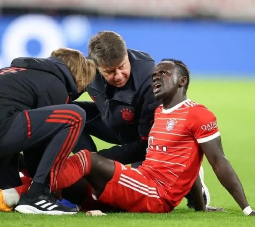 爱游戏-塞内加尔鏖战荷兰，科曼统治全场