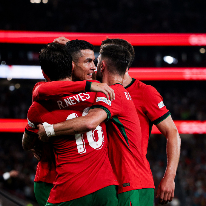 葡萄牙队鏖战韩国队，奥恰洛夫扛起全队