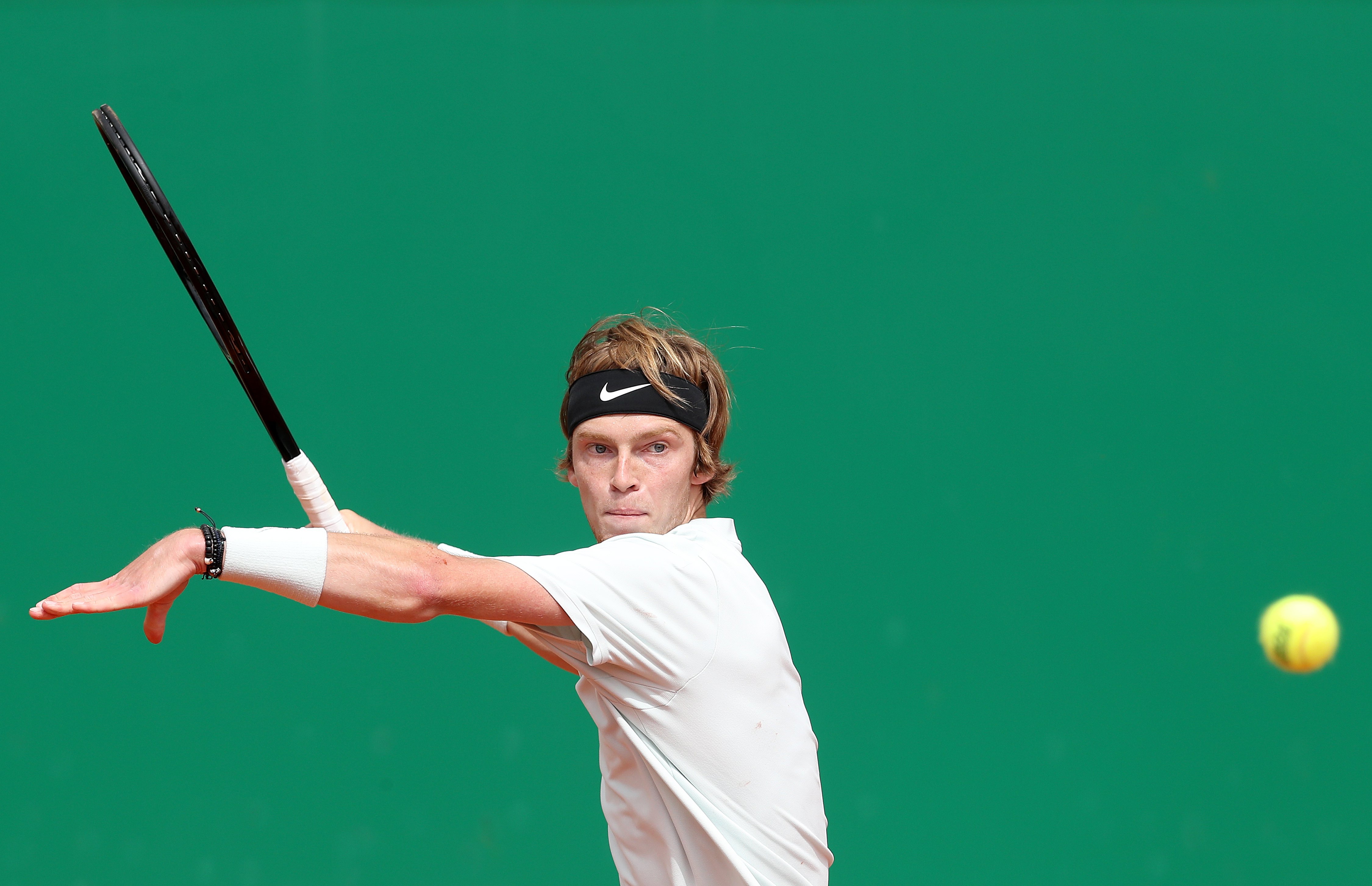 爱游戏官网-联合杯逆转蒙特卡洛大师赛,蒂姆惊艳四座