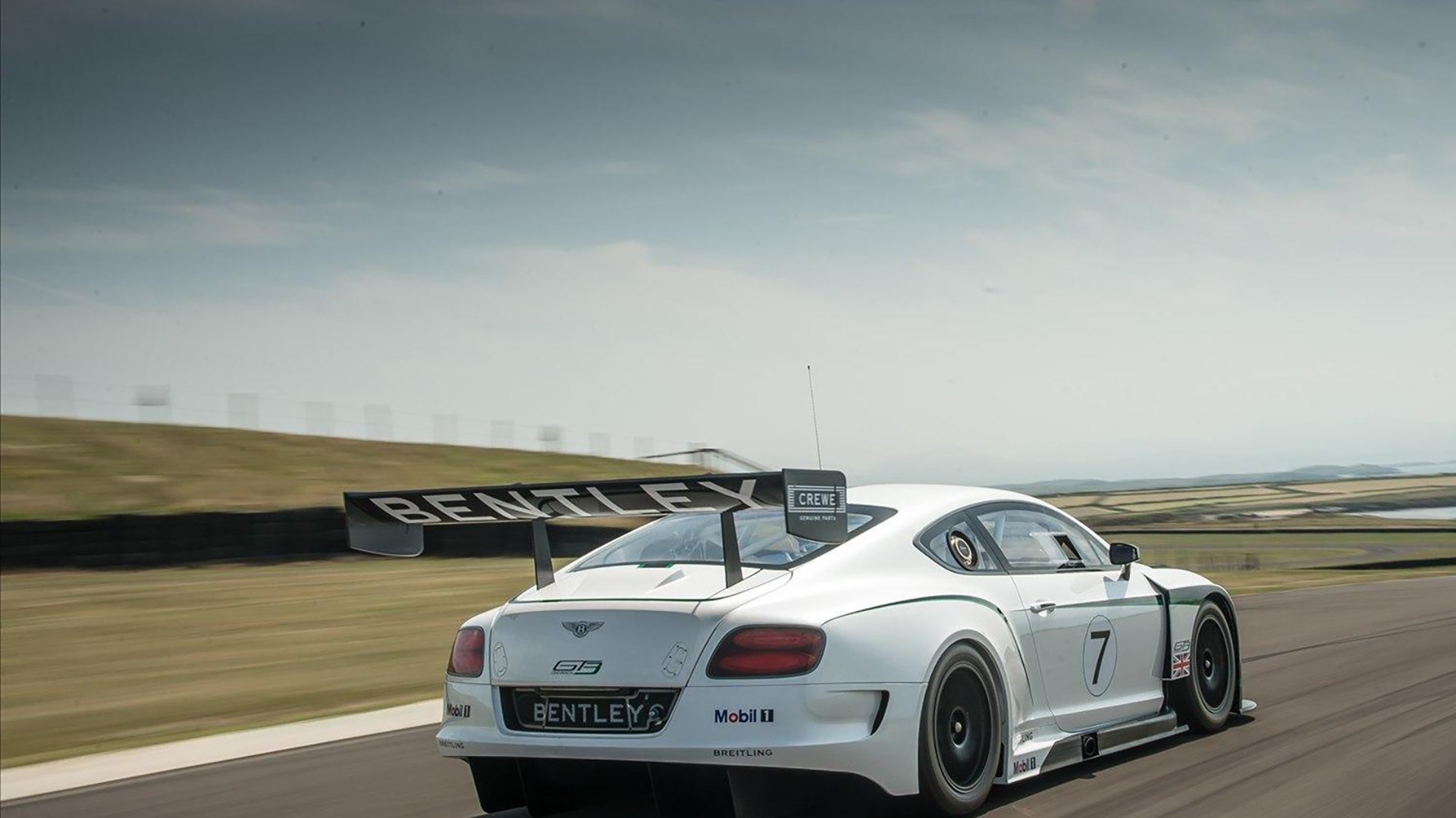 风暴眼，当联合杯撼动温网圣殿，纳达尔以伤痛淬炼王权