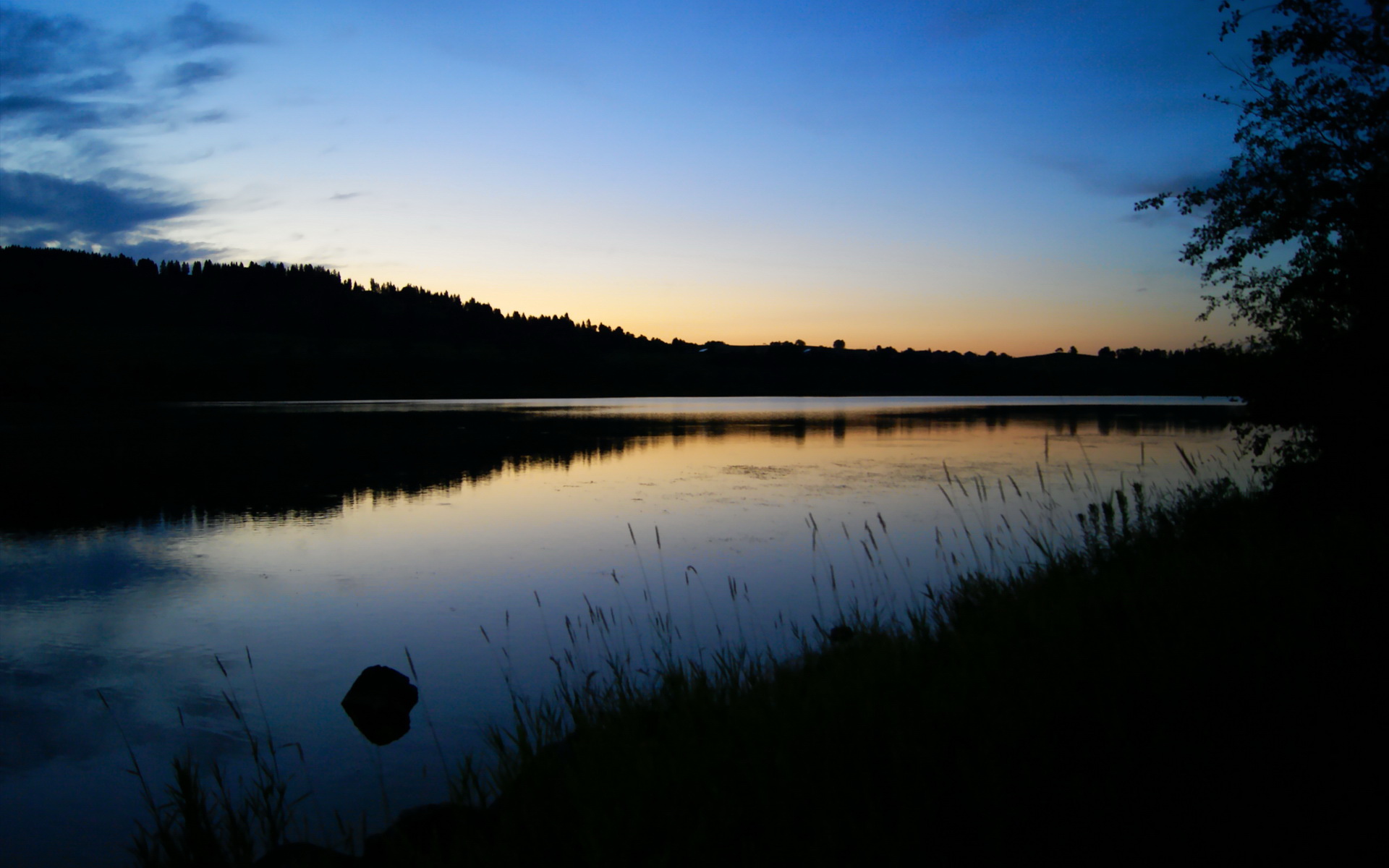 子弹与伤疤，富安健洋如何成为尼日利亚掀翻比利亚雷亚尔的战术奇兵